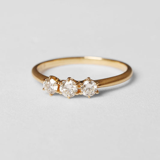 Mielle Diamond Ring